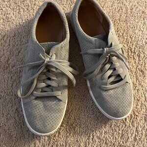 Caslon Women’s Gray Suede Sneaker size 9